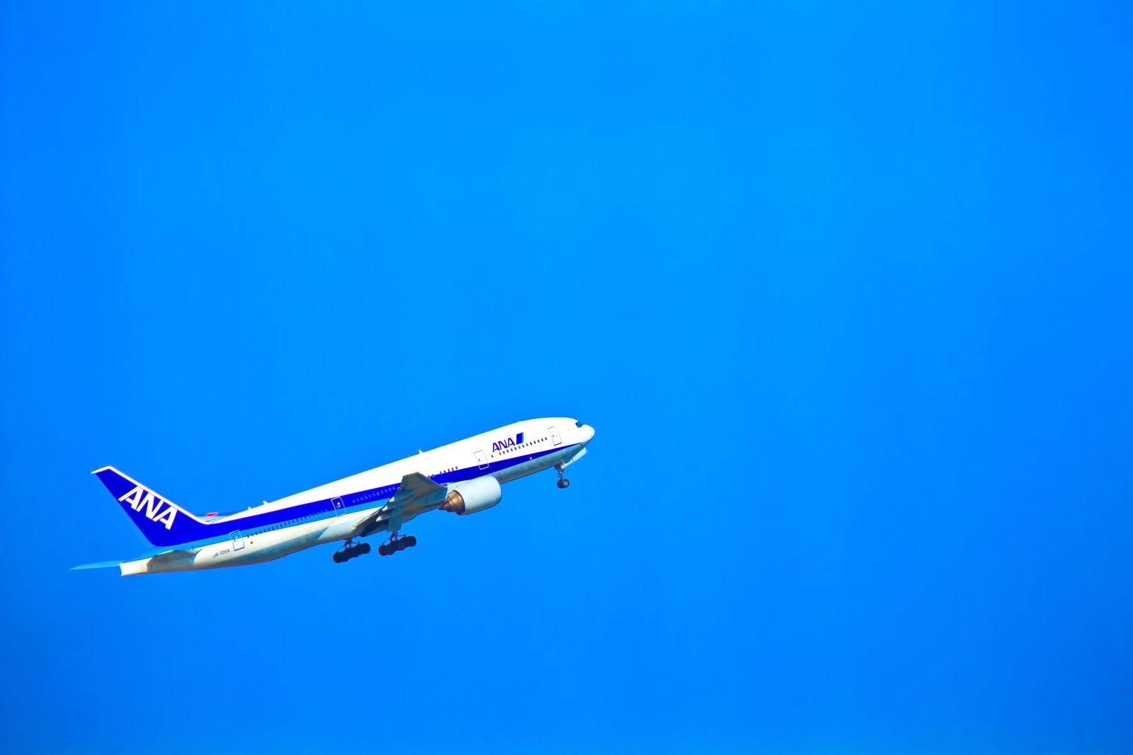 列車、飛行機に最高何時間のりましたか？