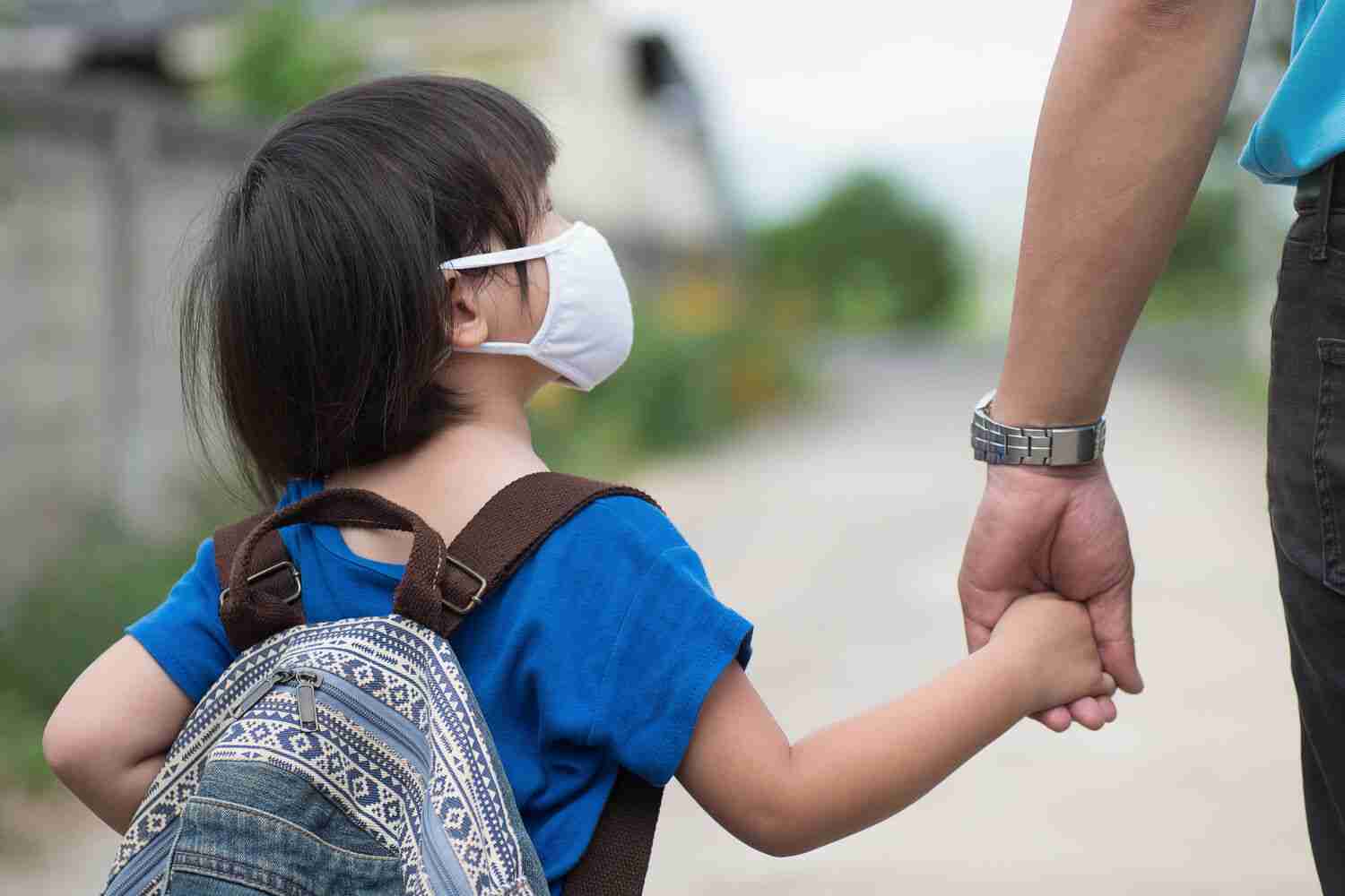 「専業主婦は3食昼寝つきとか言ったおバカは誰？」育休中の男性アナウンサーが2人の子どもと過ごした“目が回るような”1日