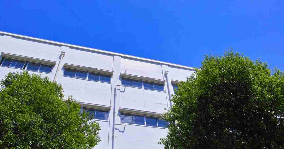 生徒に裸の写真送らせ淫行か　元中学教諭を逮捕　母の相談で発覚 | 毎日新聞