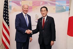 奇妙な岸田自民一強体制 焦点は国内よりもバイデン政権の行方（前）｜NetIB-News