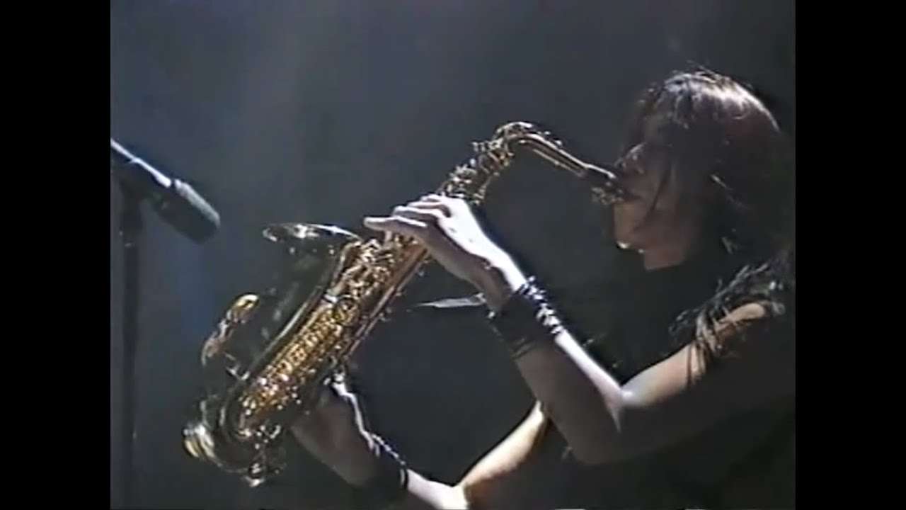 BUCK-TICK 櫻井敦司 plays the Saxophone - YouTube
