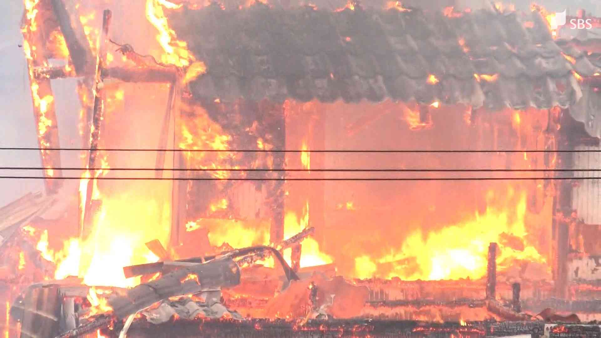 「自分が火をつけた」住宅など16棟焼く火事、火元の住宅の89歳男を放火の疑いで逮捕=静岡県警 | TBS NEWS DIG (1ページ)