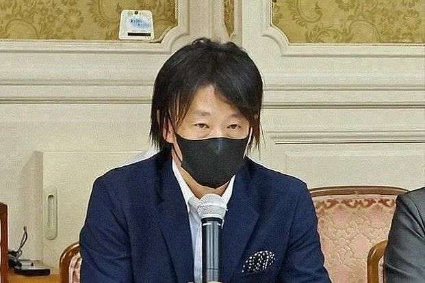 鈴木エイトさん、ジャニーズ会見にいた『やじる男』を座席表で示す　紀藤弁護士は『サクラ』の可能性指摘：中日スポーツ・東京中日スポーツ 