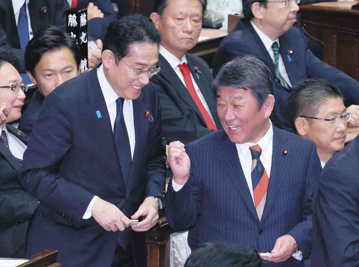 本気なのか？岸田政権が狙う「政治家の賃上げ」　首相で月6000円アップ法案提出　世間知らずな金銭感覚：東京新聞 TOKYO Web
