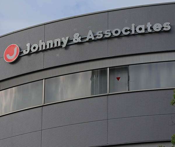 (2ページ目)ジャニーズ新社長就任・東山紀之の“暗部と恥部”…元Jr.が衝撃証言「僕のソーセージを食え！と命令された」｜日刊ゲンダイDIGITAL