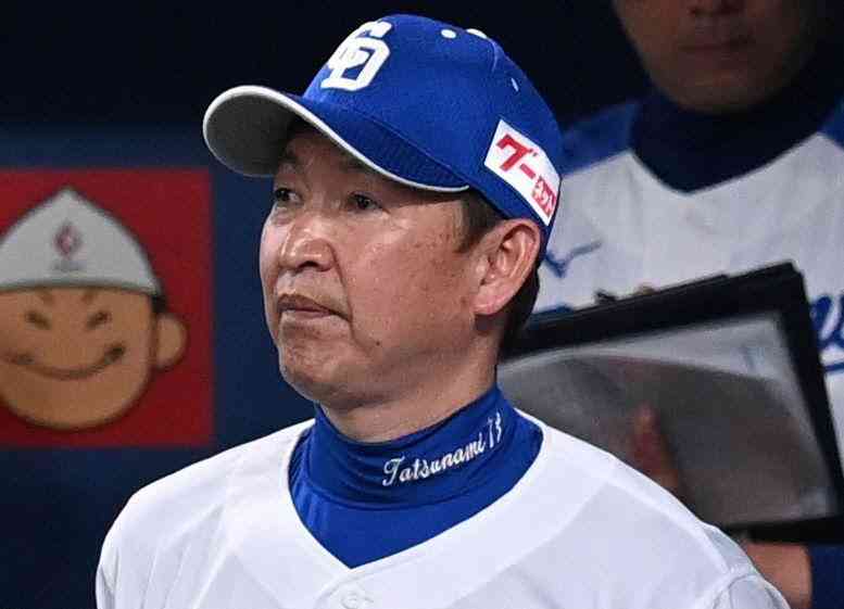 中日・立浪監督がファンに謝罪も「辞めろ」「うるせえ」スタンドからは怒号とブーイングが飛び交う異常事態（デイリースポーツ） - Yahoo!ニュース