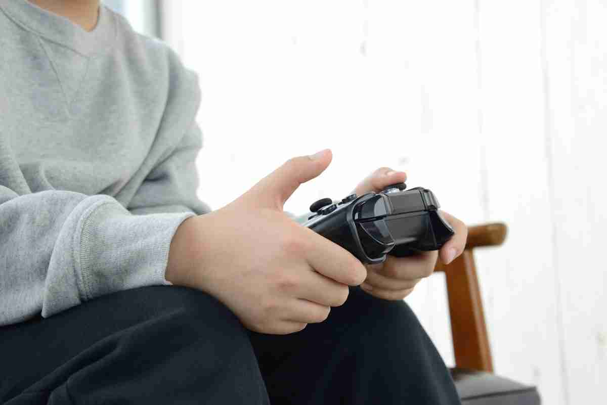 「ふざけんな！」「マジキモい！」ゲーム中に口汚く罵るようになった子供に親が“思い当たる節” | マネーポストWEB