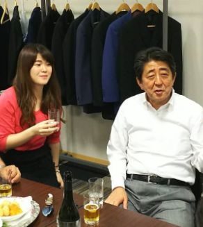 前首相の菅義偉氏　20代半ばまで「フラフラした人生」　就職して気付いた「政治が世の中を動かしてる」