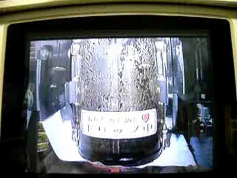あなたのためにドリップ中　ミル挽き珈琲　自動販売機 - YouTube