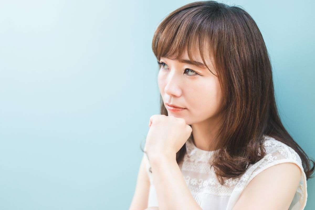【迷いがち】美容院へ行く前に「シャンプー」した方がいいの？ 美容師に“正解”を聞いてみた | オトナンサー
