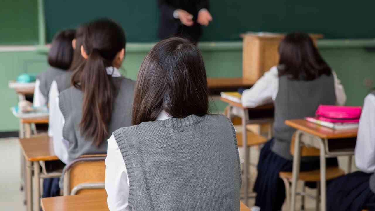 「先生のいうことを聞く」「友達と仲良くする」が一番重要な公教育では、特別な才能は育ちにくい。日本人の「自己家畜化」を後押しする問題だらけの教育環境 | 集英社オンライン | 毎日が、あたらしい