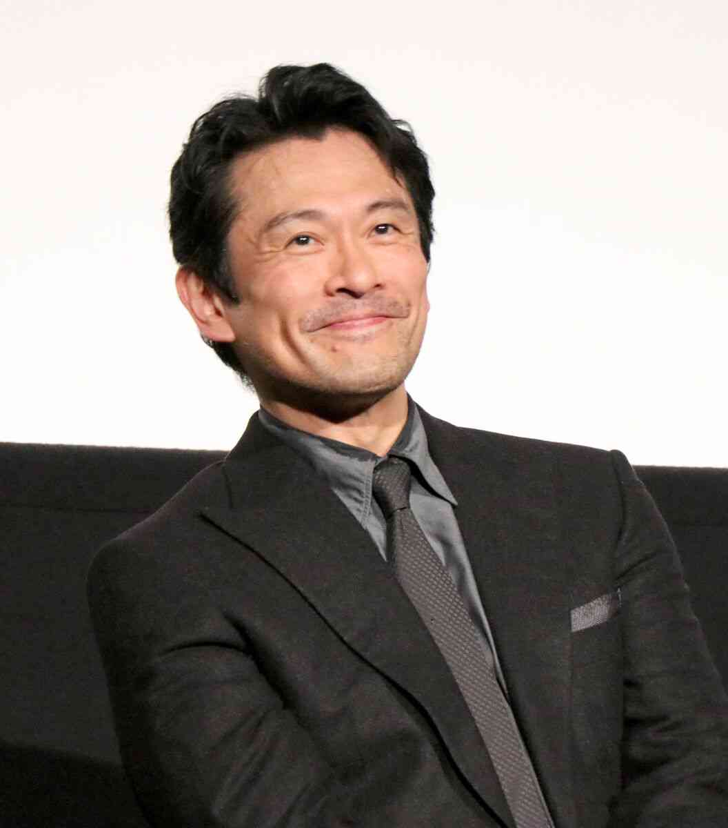 内野聖陽、人生で告白経験はゼロ「好きな人いても告れない。恋心秘めるタイプ」意外な恋愛観明かす : スポーツ報知