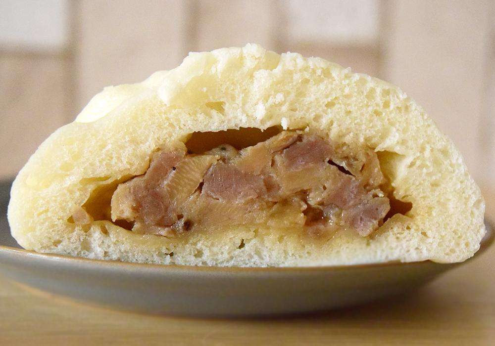 コンビニ肉まん、最強はどれ？セブン・ファミマ・ローソンを比較したら...同じ値段なのに大きな違いが。