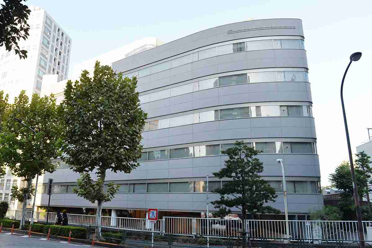〝旧ジャニーズ〟カレンダー「全グループ発売なし」が現実味　事務所の動きなく出版社側も慎重（東スポWEB） - Yahoo!ニュース