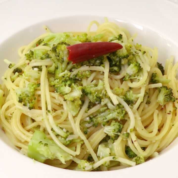 イタリアの伝統の味を簡単に！ ブロッコリーのクタクタパスタのレシピ動画・作り方 | DELISH KITCHEN
