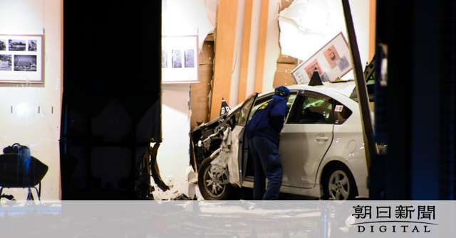 タクシー１０人死傷事故、元運転手に禁錮５年６カ月判決 [福岡県]：朝日新聞デジタル