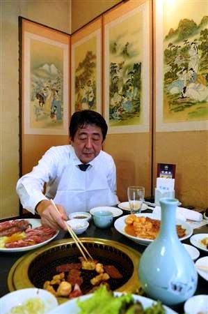 前首相の菅義偉氏　20代半ばまで「フラフラした人生」　就職して気付いた「政治が世の中を動かしてる」