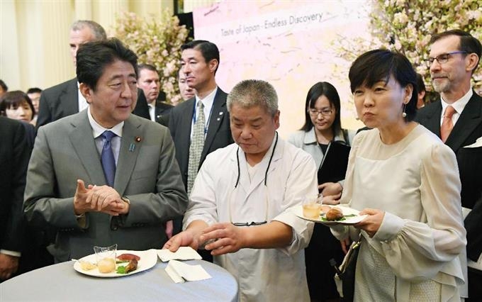 前首相の菅義偉氏　20代半ばまで「フラフラした人生」　就職して気付いた「政治が世の中を動かしてる」