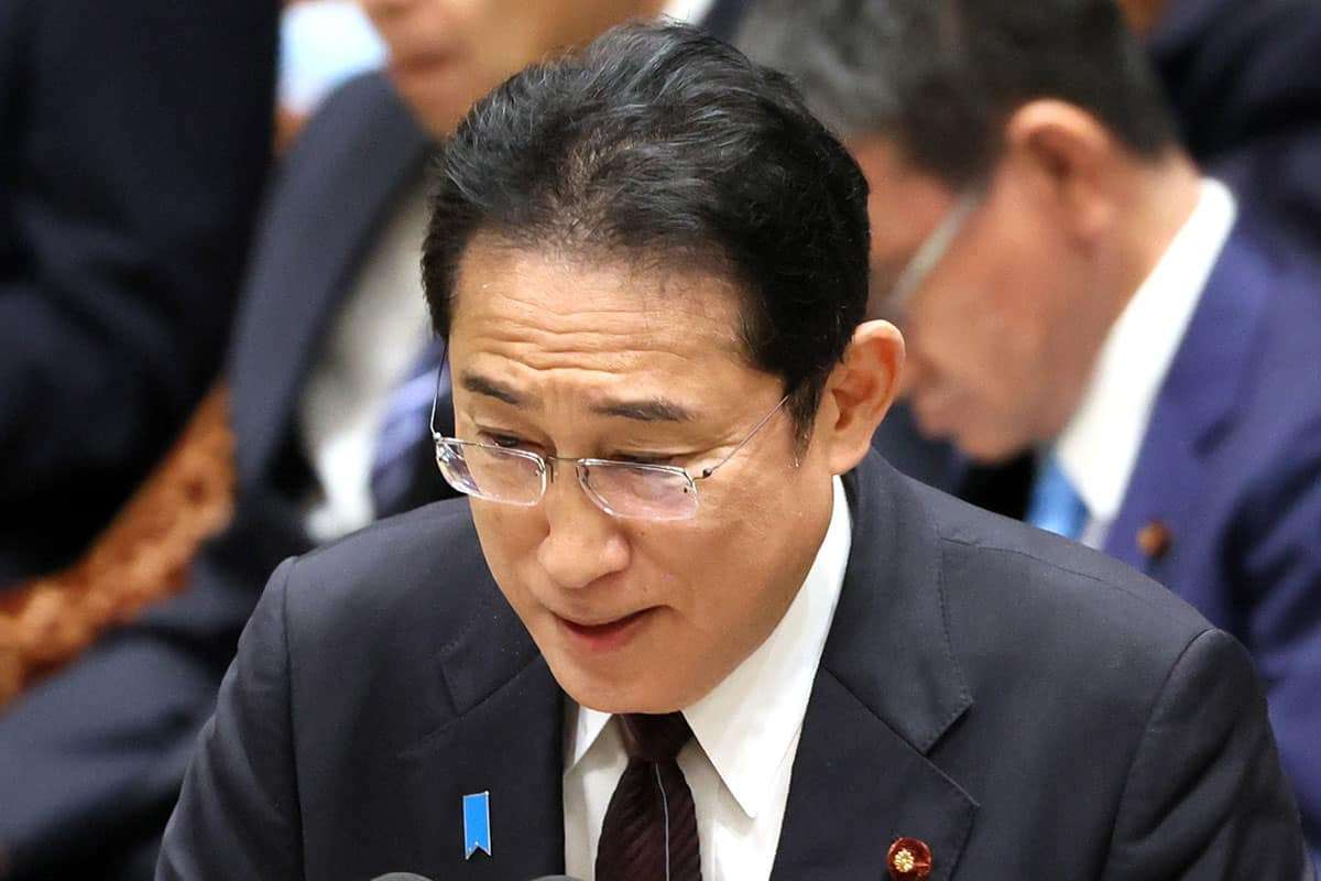 岸田首相、つい本音がポロリ「給付を与える」に集まる憤激「上から目線で言うな」「あんたの金か」 | Smart FLASH/スマフラ[光文社週刊誌]