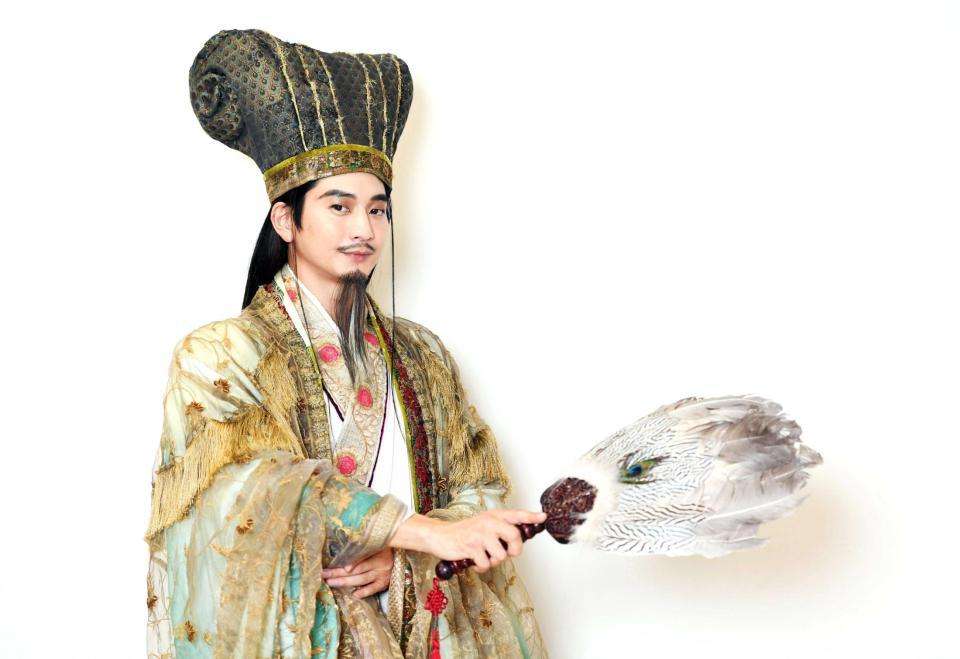 向井理が「超孔明！」絶賛の理由　「１人だけ時代劇でやってくれと」引き算の演技　フジ系主演ドラマ「パリピ孔明」