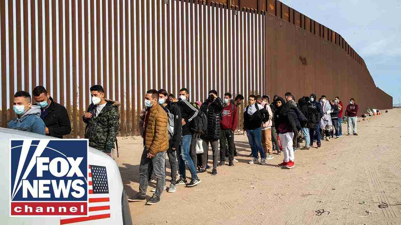 It’s ‘criminal’ to put the country at risk like this: Rachel Campos Duffy - YouTube