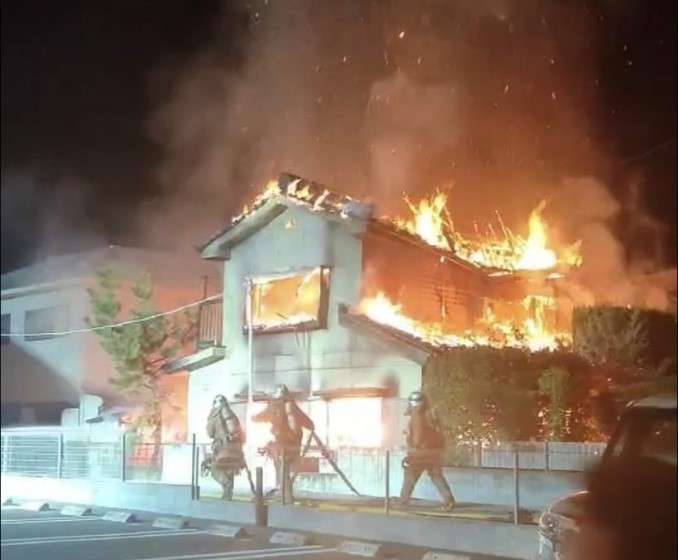 〈甲府・放火殺人〉交際を拒否されて「激しい怒りを募らせた」…その両親を殺害し、住宅に放火、全焼させた”陰キャ“な生徒会長の素顔〈初公判では黙秘を貫く〉 | 集英社オンライン | 毎日が、あたらしい