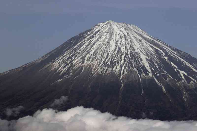 富士山噴火想定 降灰で首都圏住民の6割に物資届かず 政府試算(毎日新聞) - Yahoo!ニュース