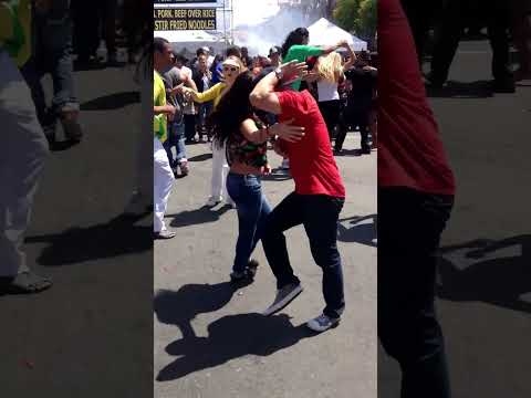 Street salsa in San Francisco - YouTube