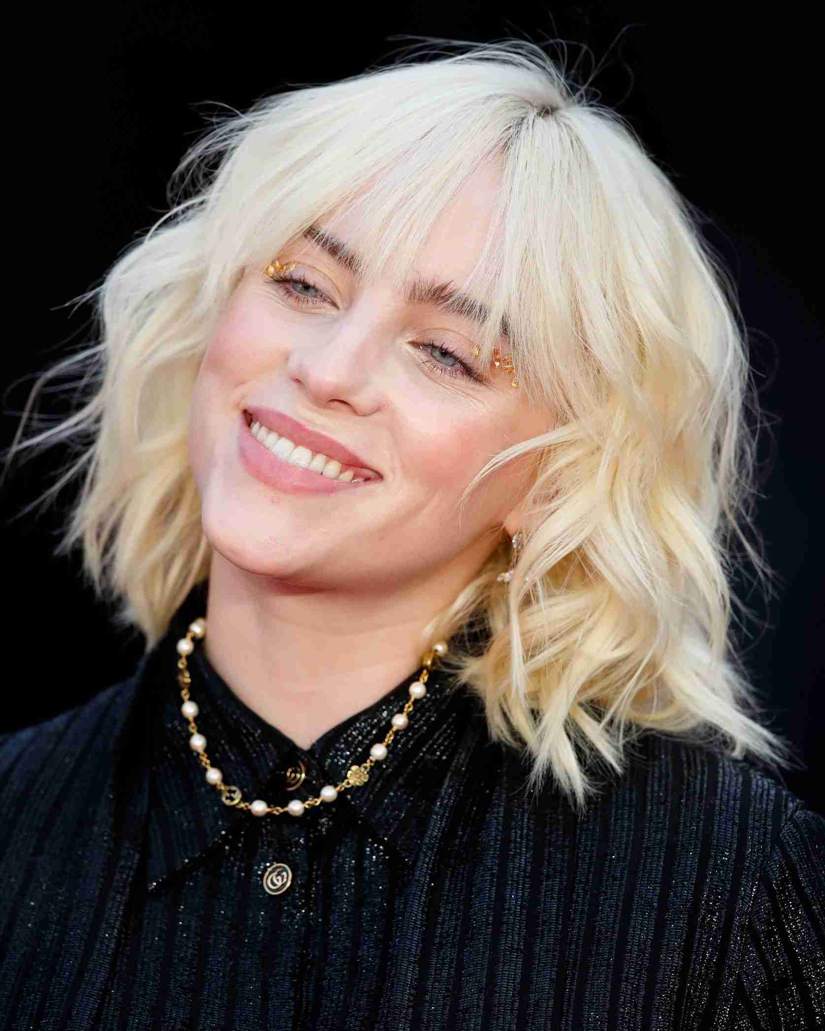 まるで天気予報図!?　ビリー・アイリッシュの新ヘアカラーをめぐり「おしゃれ」「迷走しすぎ」とSNSで賛否両論