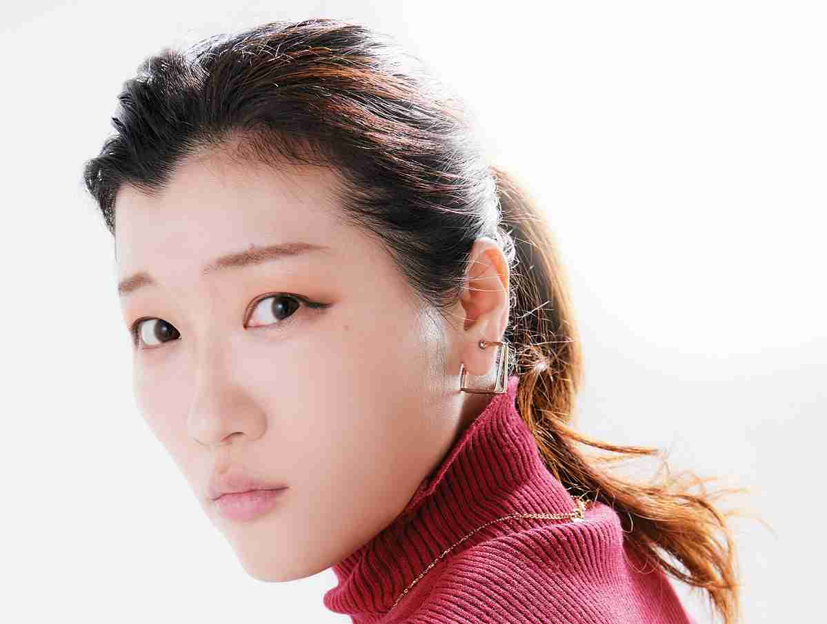 ヒコロヒー「アイラインは“太め×長め”が絶対」　メイクのこだわりとは？ | 気になるあの人の美容話 | anan Beauty+