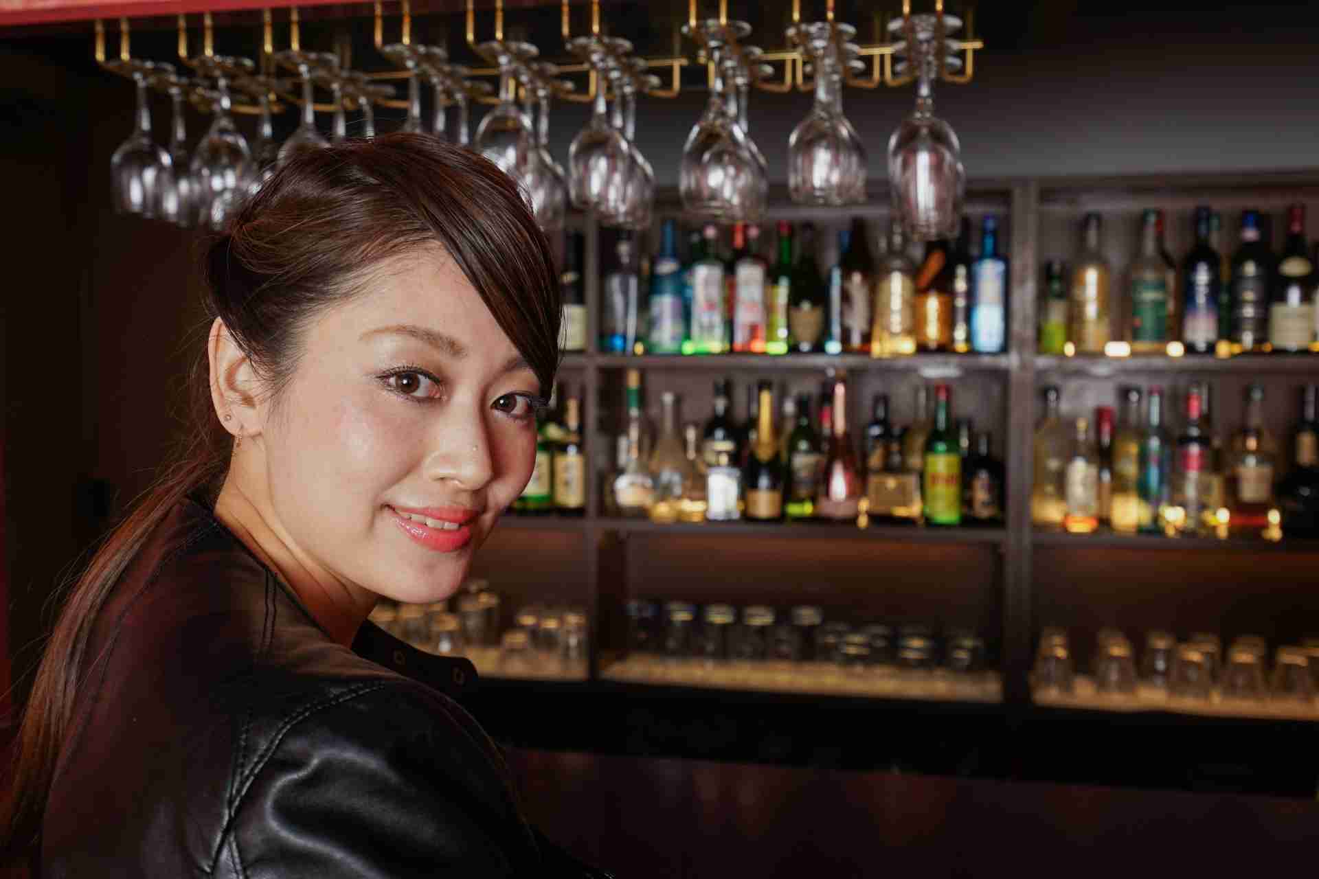 よく行く店での『常連扱い』はアリ？ 「気を使って疲れる」「イキってると思われたくない」←ナシ派 | ラジトピ ラジオ関西トピックス