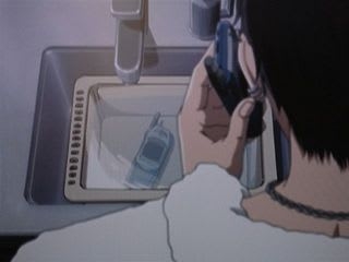 電車でタバコも当たり前? ちょい懐かし平成アニメの「今は違和感ある」光景