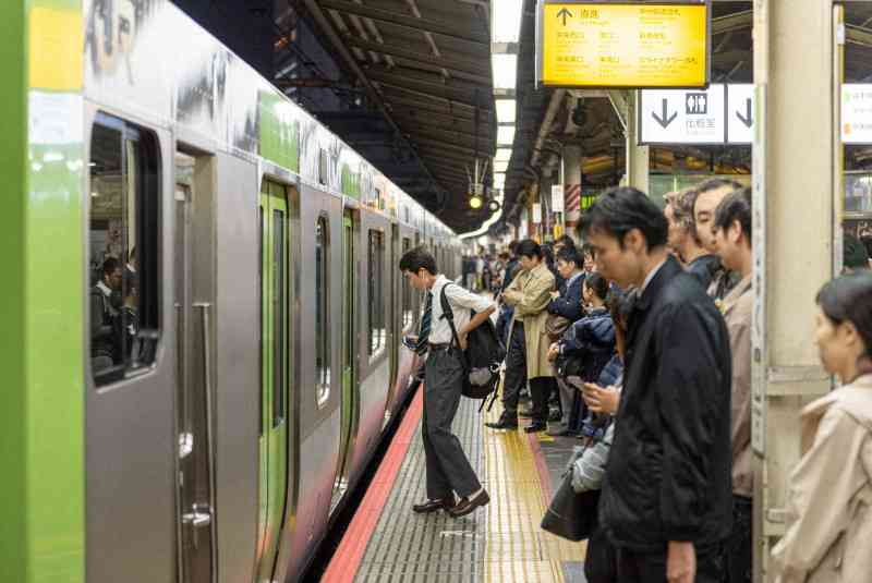 痴漢、盗撮などの依存症は「男らしさ、女らしさの病」　専門家が警鐘（毎日新聞） - Yahoo!ニュース