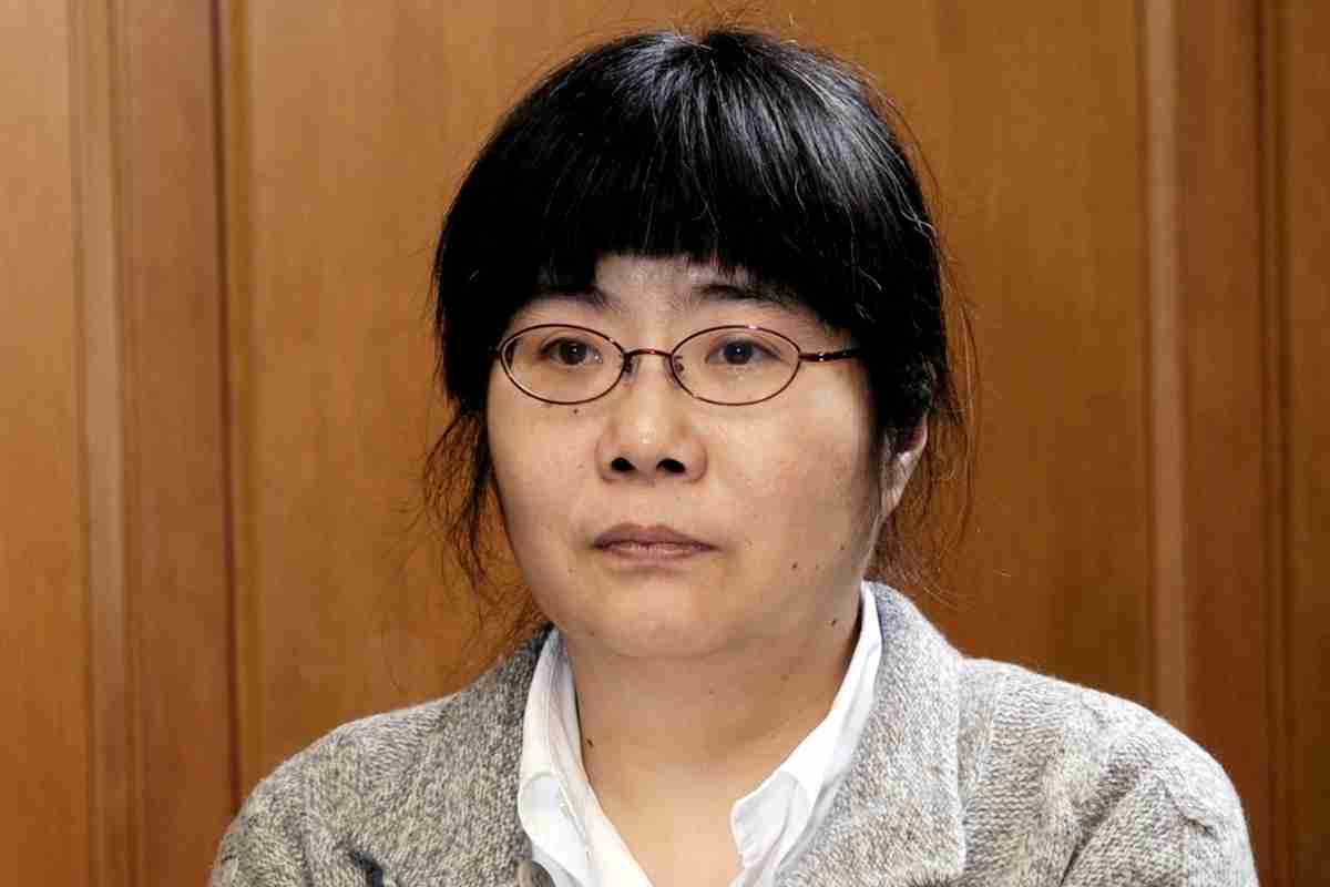4万冊の本と4000体以上のぬいぐるみと暮らす作家・新井素子さん 捨てないなら責任をもって保存する覚悟 | マネーポストWEB