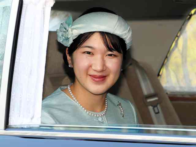 愛子さま、あす22歳に　学校生活など充実の１年（朝日新聞デジタル） - Yahoo!ニュース