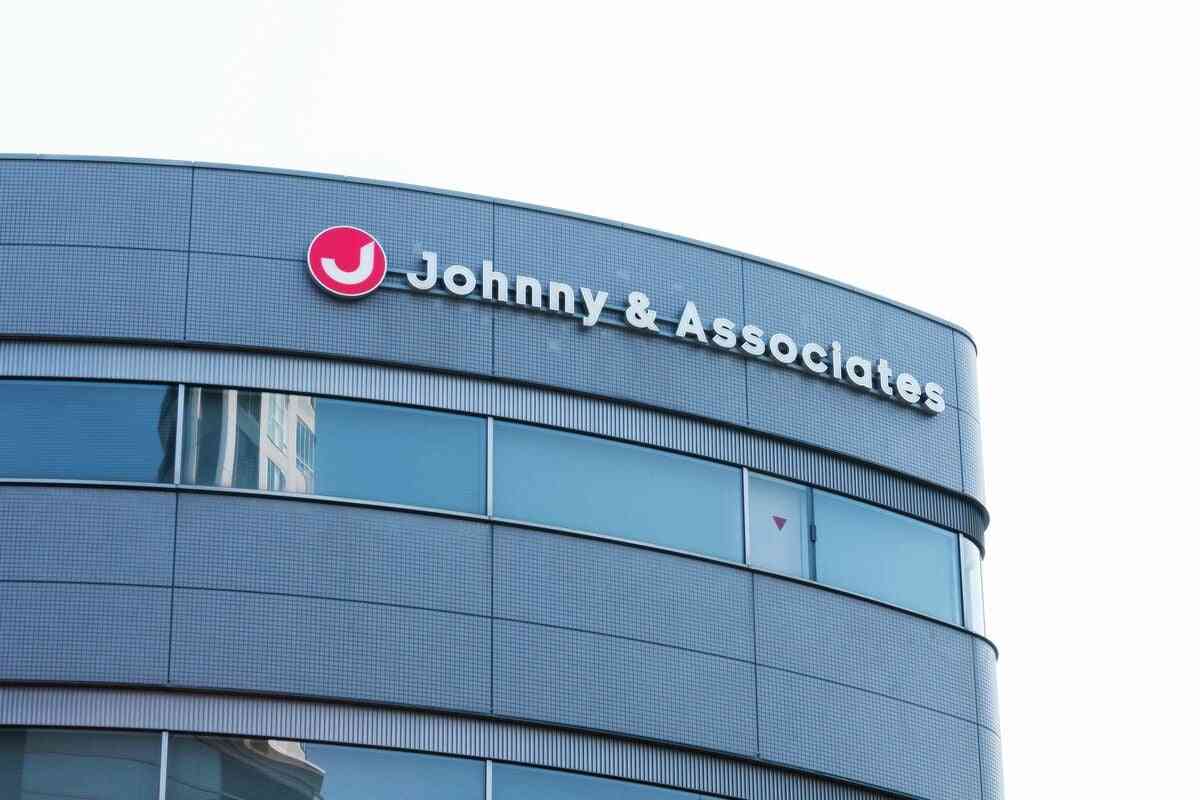 ジャニーズ「社名変更」でも打ち切られたCM契約がなかなか復活しない理由 スポンサー企業が呆れ果てた「中身なし記者会見」、CM打ち切り後は当面静観(1/6) | JBpress (ジェイビープレス)