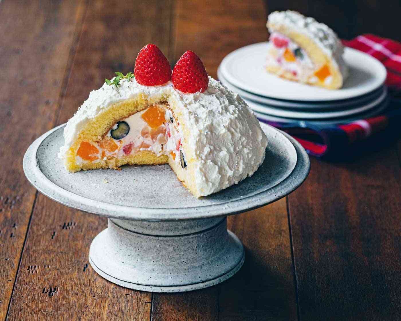 ボウルでつくれる「ズコットケーキ」。市販のスポンジで簡単、華やか | ESSEonline（エッセ オンライン）
