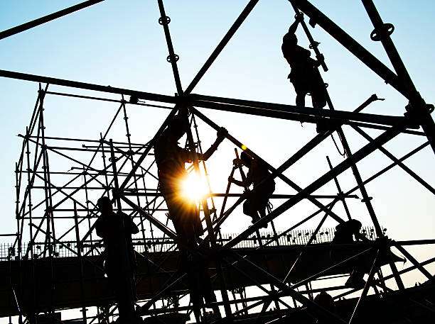 現場・建設作業員の年収は？職種別ランキングや収入アップの方法も紹介 - 建設業界の総合人材エージェント ビーバーズ