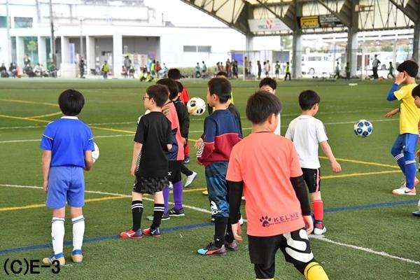 サッカーの保護者づきあいで疲れないために知っておきたい、面倒な質問をうまく交わす「答え方」(2021年3月18日)｜ウーマンエキサイト(1/3)