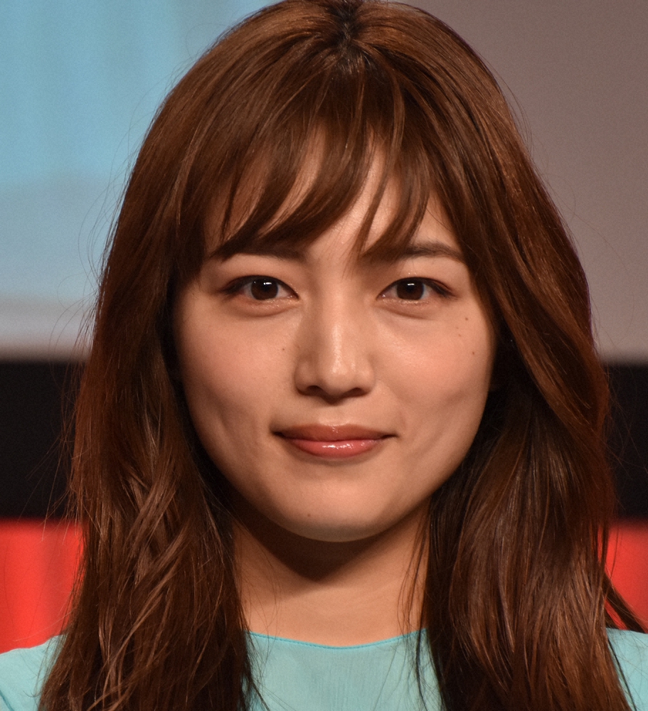 川口春奈の“超高級”腕時計シリーズにネット衝撃！まさかの金額に「これぞ成功者」「さすが日本一の女優」