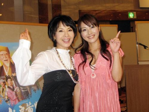 磯山さやか「結婚したらグラビア卒業」に落胆の声続々 40歳になってもファンが減らない理由