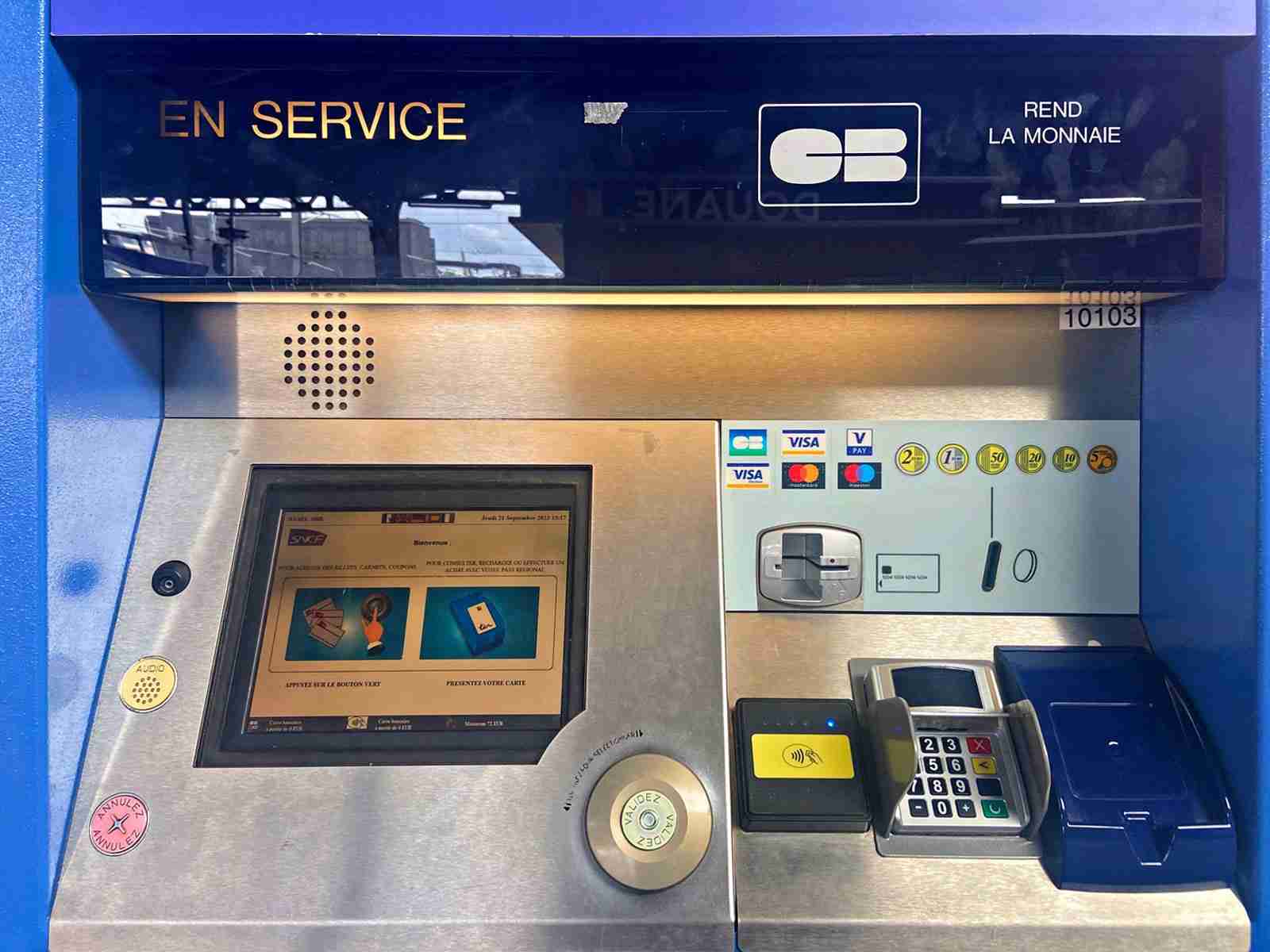 海外「自動販売機」のワイルドな実態が判明→日本の自販機の“完璧な仕事ぶり”に感謝したい