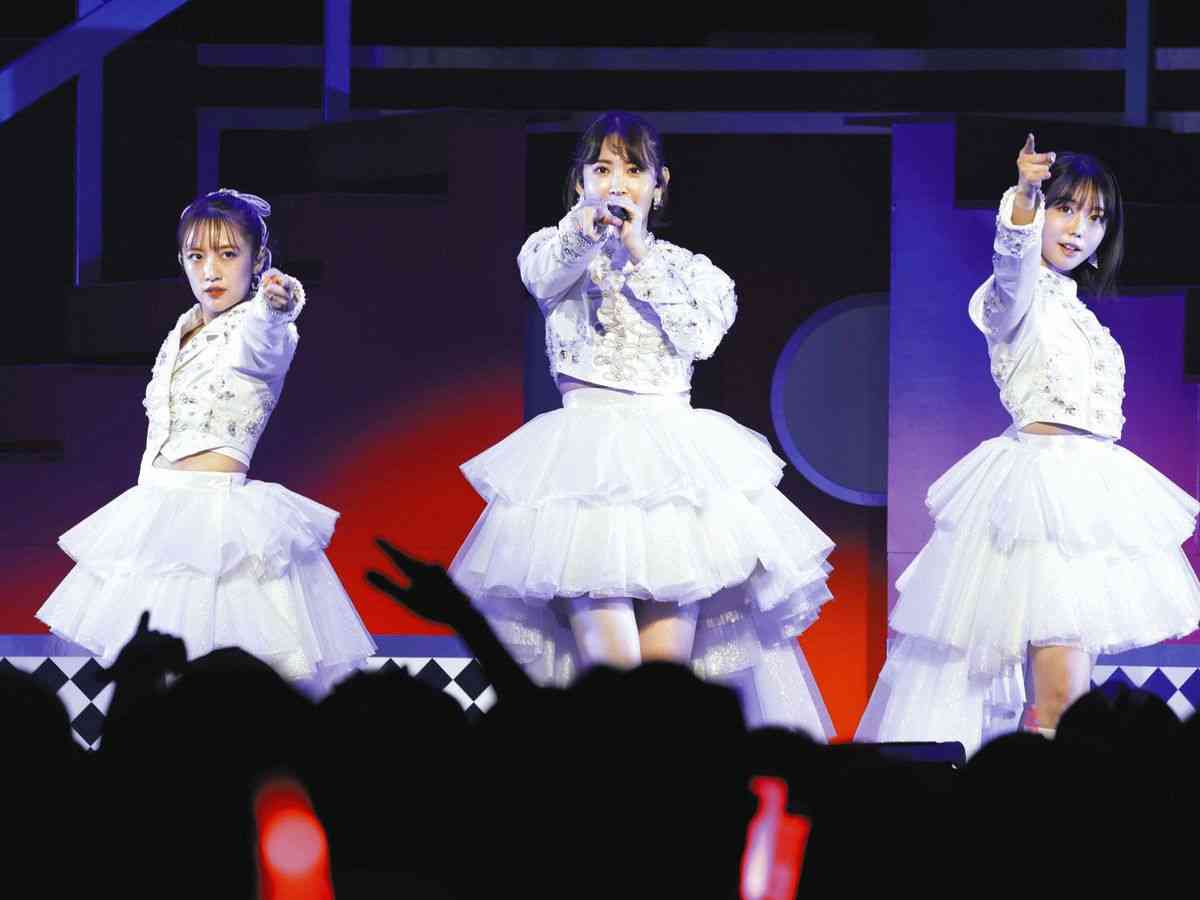 ノースリーブス15周年記念ライブで小嶋陽菜「跳んでるオタク久々に見た」　『こじはる節』さく裂に会場笑い：中日スポーツ・東京中日スポーツ 