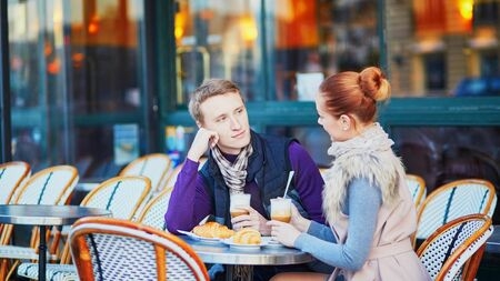 高齢者のほうが若者のより恋愛や情事に「前のめり」あのフランスで若者たちが「恋愛離れ」加速の実態（東洋経済オンライン） - Yahoo!ニュース