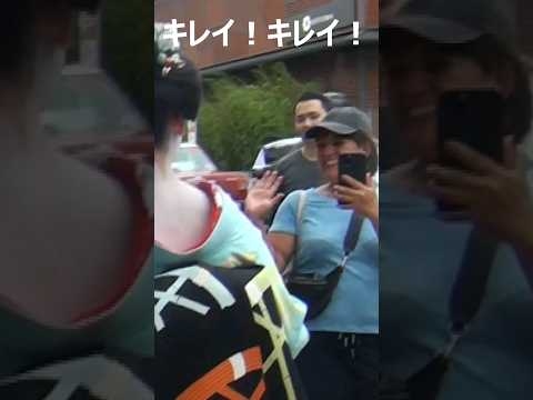 外国人観光客を魅了！祇園の舞妓さんお祭り行列　#shorts 　#maiko　 #geisha　 #kyoto　 #japan #cute　 #gion　 #amazing - YouTube