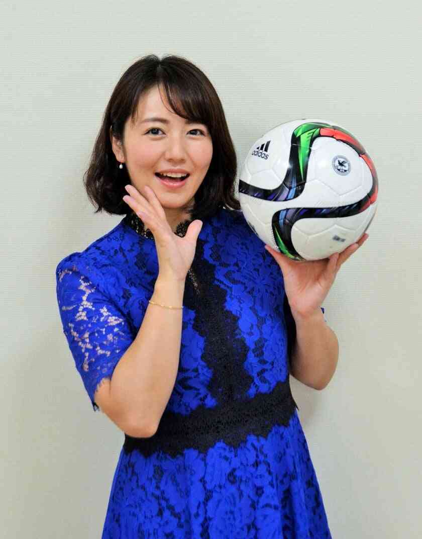 磯山さやか「結婚したらグラビア卒業」に落胆の声続々 40歳になってもファンが減らない理由
