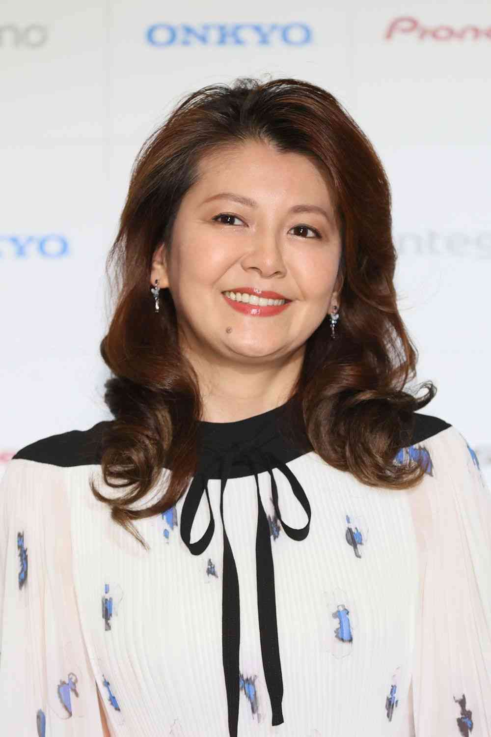 「今、自身の無力さを感じています」“夫逮捕で離婚発表”南野陽子(56)が明かした「今まで離婚しなかった理由」（文春オンライン） - Yahoo!ニュース