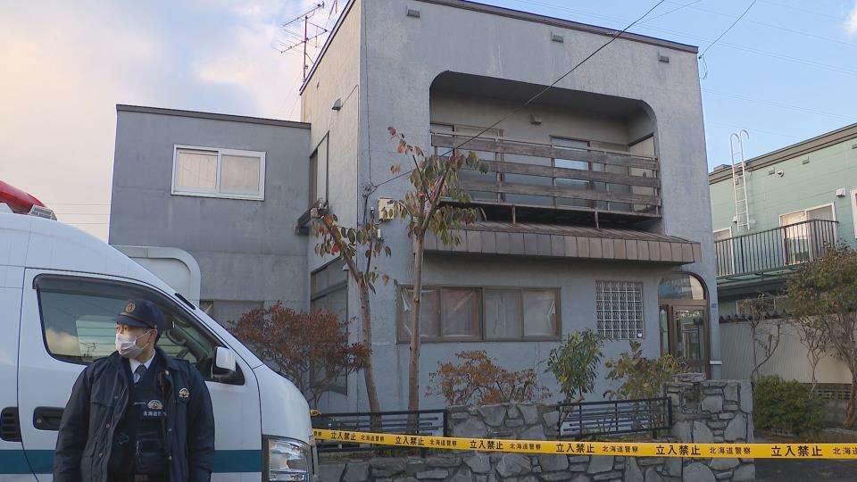 「紐で首を絞めて殺した。心中しようとしたが、死にきれなかった」自ら通報の93歳の夫、殺人容疑で逮捕…夫婦２人暮らし、89歳の妻の首に圧迫された痕 | TBS NEWS DIG