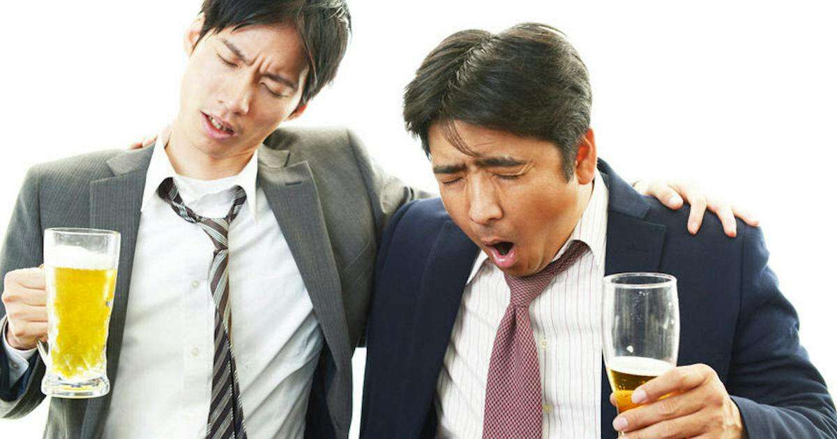 お酒で顔が赤くなる人はご用心　食道がんのリスク上昇 - 日本経済新聞