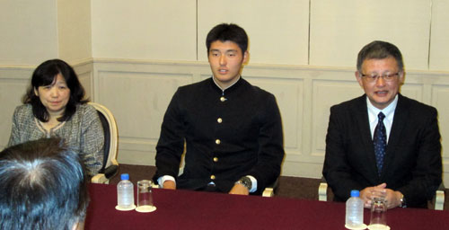 安楽両親がエール…母・ゆかりさん感慨「初心忘るべからず」― スポニチ Sponichi Annex 野球